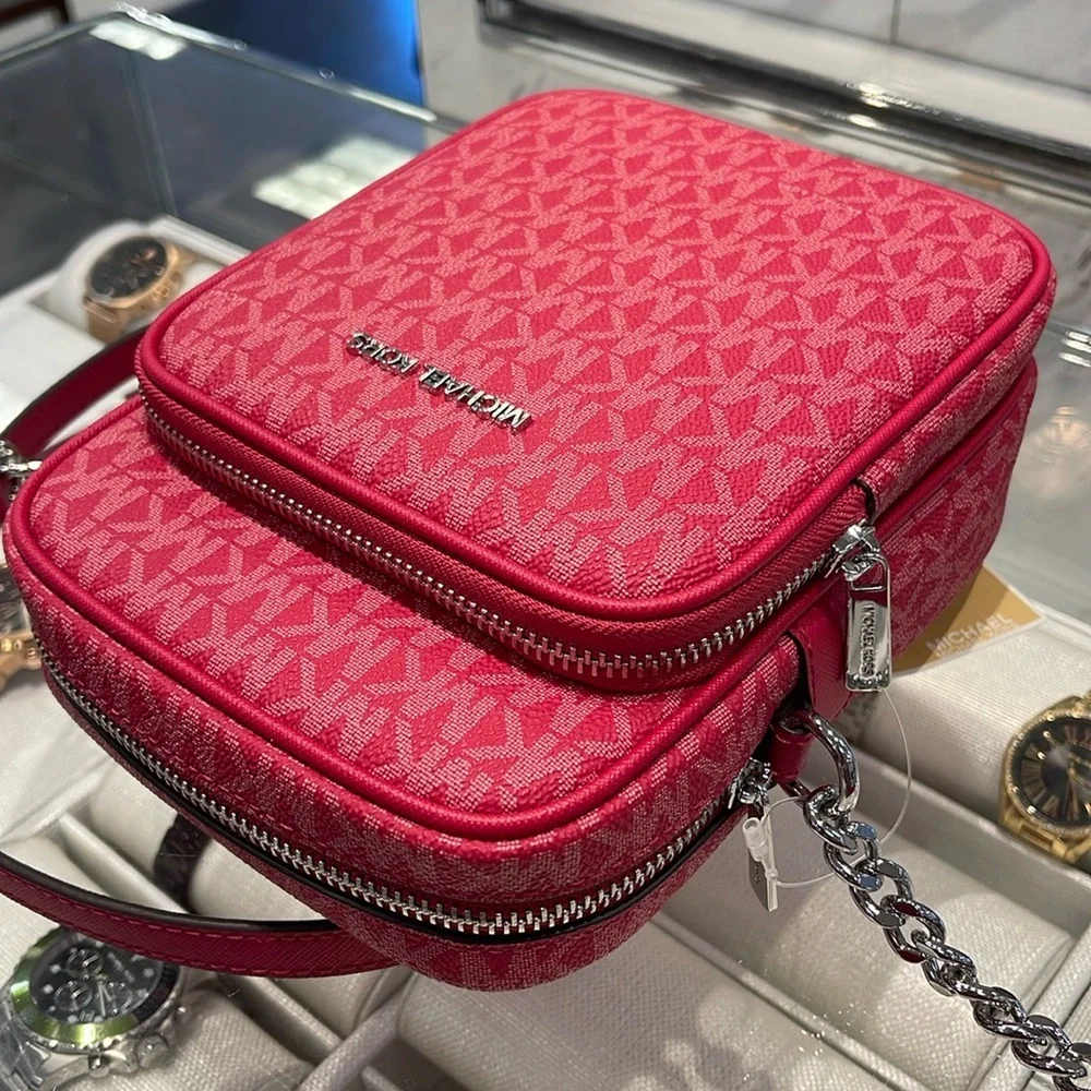 MICHAEL KORS Jet Set Travel Md Signature Logo Crossbody Flight Bag DK RASPBERRY